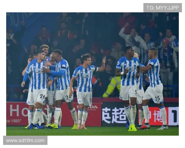 英甲榜首球队名宿赴郑州小学开展足球交流活动促进中英体育文化互动